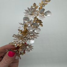 Load image into Gallery viewer, Floral Elegance Hair Accessory – Gold, Silver & Rose Gold