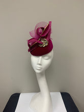Load image into Gallery viewer, Pillbox style headpiece
